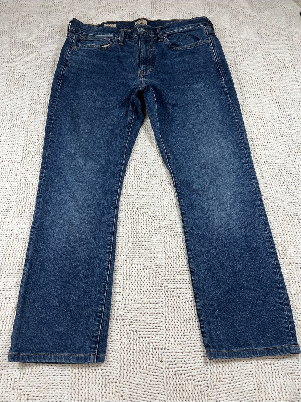 J. Crew Men's Straight-Leg Indigo Jeans Style 484